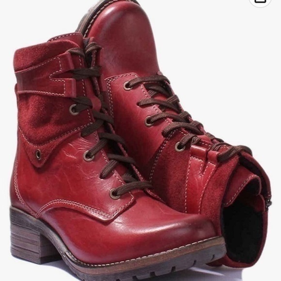 Dromedaris Women's Kara Combat Lace-up Comfort Boot with Inside Zip - Picture 1 of 14